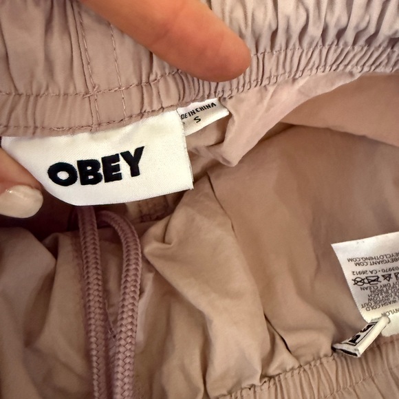 Men’s OBEY Light Purple Shorts swim trunks casual shorts zippered back pocket - Picture 2 of 6